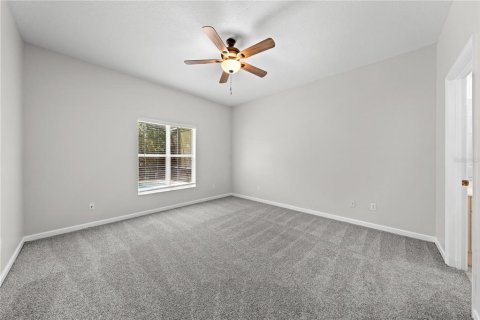 Casa en alquiler en Kissimmee, Florida, 4 dormitorios, 166.95 m2 № 1906376 - foto 17
