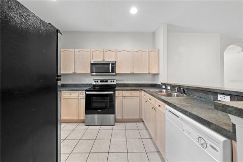 Casa en alquiler en Kissimmee, Florida, 4 dormitorios, 166.95 m2 № 1906376 - foto 10