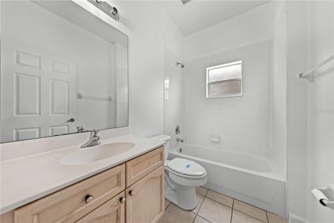 Casa en alquiler en Kissimmee, Florida, 4 dormitorios, 166.95 m2 № 1906376 - foto 13
