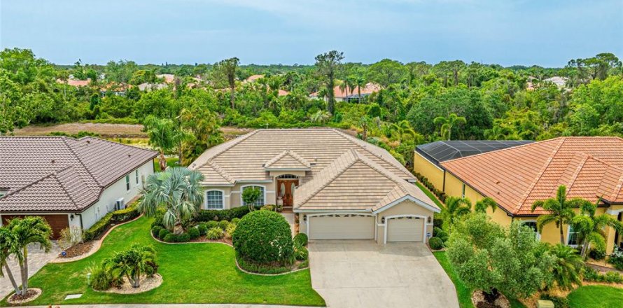 Villa ou maison à Sarasota, Floride 3 chambres, 219.71 m2 № 1736656