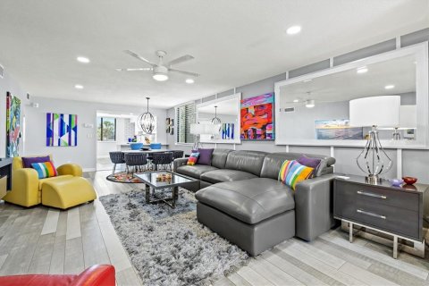 Condo in Longboat Key, Florida, 2 bedrooms  № 1675188 - photo 30