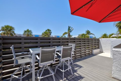 Condo in Longboat Key, Florida, 2 bedrooms  № 1675188 - photo 9