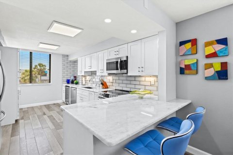 Condo in Longboat Key, Florida, 2 bedrooms  № 1675188 - photo 16