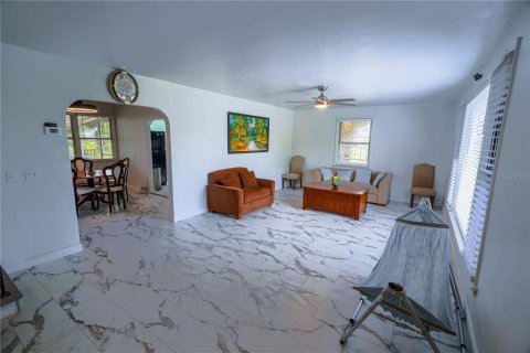 House in Daytona Beach, Florida 3 bedrooms, 168.34 sq.m. № 2099010 - photo 27