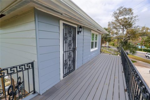 House in Daytona Beach, Florida 3 bedrooms, 168.34 sq.m. № 2099010 - photo 6