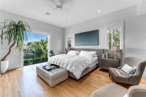 Touwnhouse à vendre à Coral Gables, Floride: 4 chambres, 320.61 m2 № 1998326 - photo 28