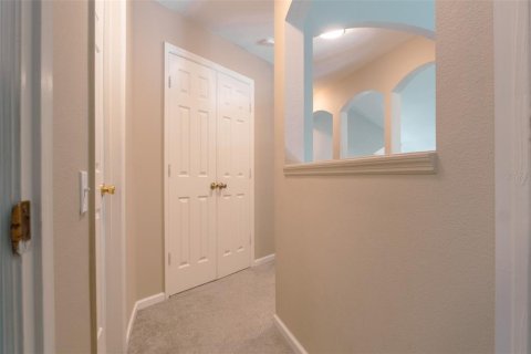 Casa en venta en Kissimmee, Florida, 5 dormitorios, 209.49 m2 № 1910118 - foto 22