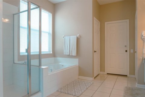 Casa en venta en Kissimmee, Florida, 5 dormitorios, 209.49 m2 № 1910118 - foto 7