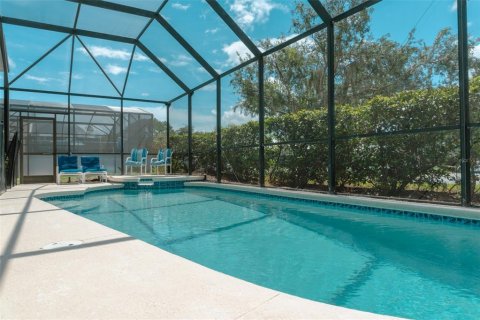 Casa en venta en Kissimmee, Florida, 5 dormitorios, 209.49 m2 № 1910118 - foto 14