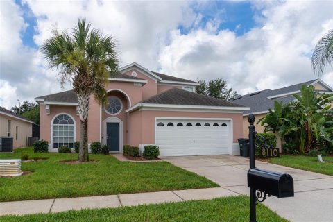 Casa en venta en Kissimmee, Florida, 5 dormitorios, 209.49 m2 № 1910118 - foto 1