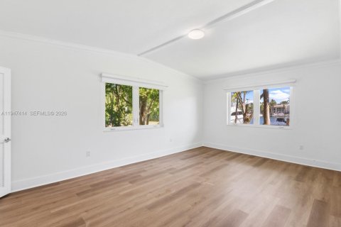 Снять в аренду виллу или дом в Ки-Бискейн, Флорида 7 спален, 361.39м2, № 2003745 - фото 13