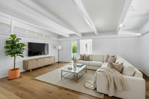 Снять в аренду виллу или дом в Ки-Бискейн, Флорида 7 спален, 361.39м2, № 2003745 - фото 19