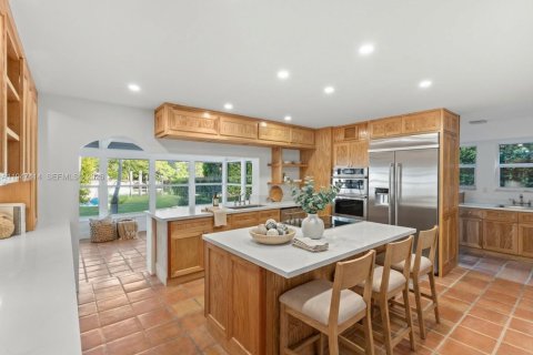 Снять в аренду виллу или дом в Ки-Бискейн, Флорида 7 спален, 361.39м2, № 2003745 - фото 8