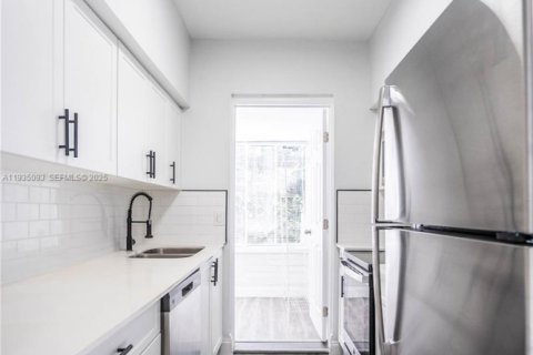 Appartement à louer à Miami Beach, Floride: 3 chambres, 104.52 m2 № 1993278 - photo 6