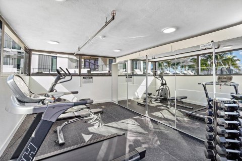 Condo in Palm Beach Shores, Florida, 3 bedrooms  № 2185036 - photo 30