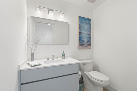Condo in Palm Beach Shores, Florida, 3 bedrooms  № 2185036 - photo 14