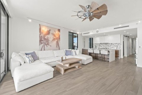 Condo in Palm Beach Shores, Florida, 3 bedrooms  № 2185036 - photo 10