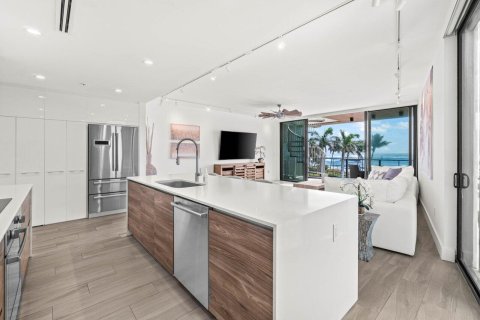 Condo in Palm Beach Shores, Florida, 3 bedrooms  № 2185036 - photo 8