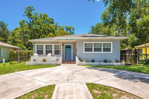 Casa en alquiler en Tampa, Florida, 2 dormitorios, 95.78 m2 № 1681135 - foto 1