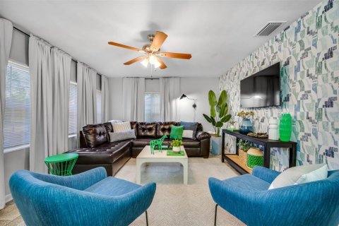 Casa en alquiler en Tampa, Florida, 2 dormitorios, 95.78 m2 № 1681135 - foto 4
