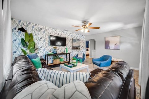 Casa en alquiler en Tampa, Florida, 2 dormitorios, 95.78 m2 № 1681135 - foto 5