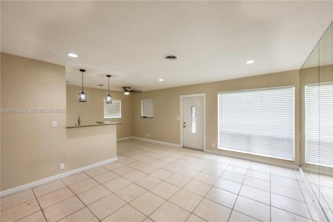 Casa en alquiler en Oakland Park, Florida, 2 dormitorios, 173.82 m2 № 2075442 - foto 8