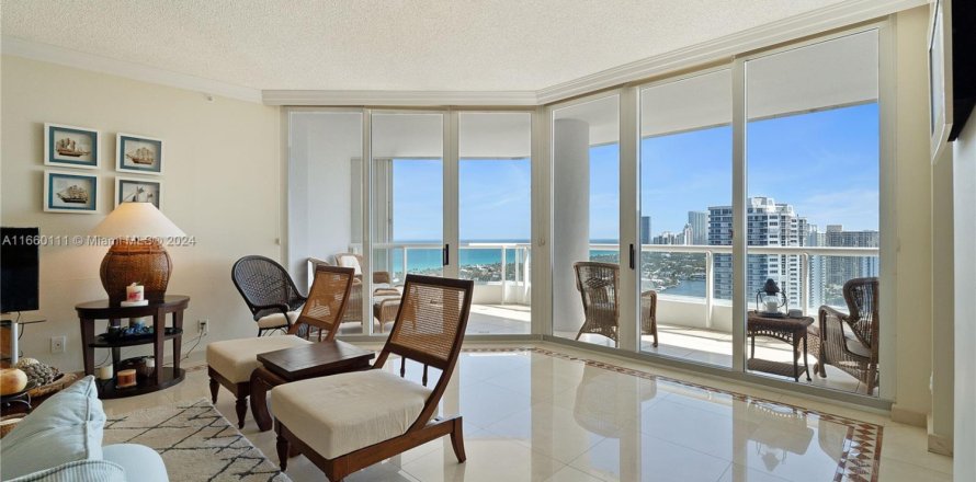 Condo à Aventura, Floride, 3 chambres № 1367014