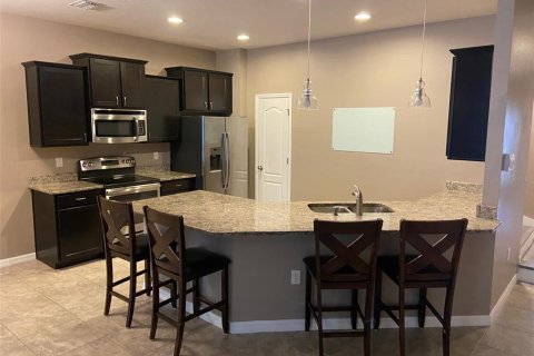 Townhouse in Wesley Chapel, Florida 3 bedrooms, 156.26 sq.m. № 1831791 - photo 6