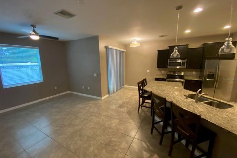 Townhouse in Wesley Chapel, Florida 3 bedrooms, 156.26 sq.m. № 1831791 - photo 3