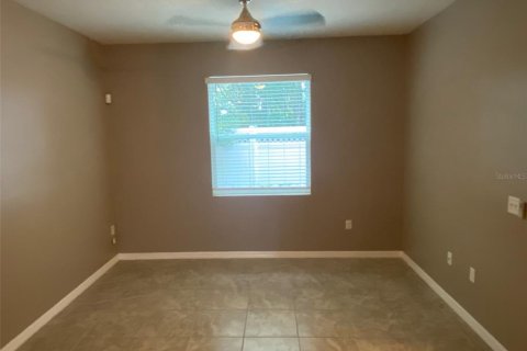 Townhouse in Wesley Chapel, Florida 3 bedrooms, 156.26 sq.m. № 1831791 - photo 4