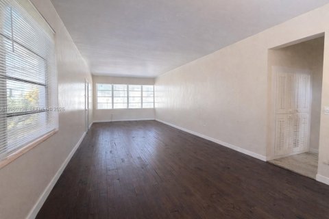Condominio en alquiler en Miami Beach, Florida, 1 dormitorio, 69.68 m2 № 2043504 - foto 9
