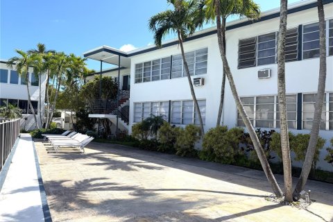 Condominio en alquiler en Miami Beach, Florida, 1 dormitorio, 69.68 m2 № 2043504 - foto 25