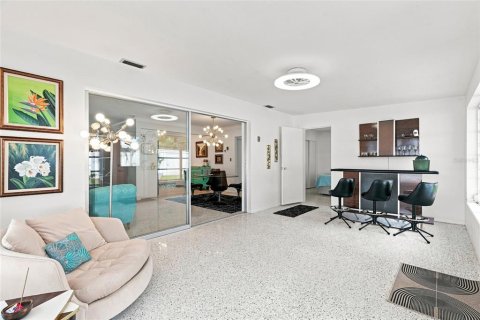 Casa en venta en Saint Petersburg, Florida, 3 dormitorios, 151.62 m2 № 2315083 - foto 22