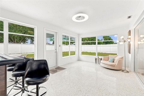 Casa en venta en Saint Petersburg, Florida, 3 dormitorios, 151.62 m2 № 2315083 - foto 19