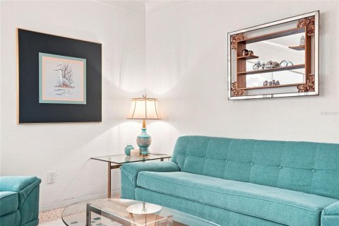 Casa en venta en Saint Petersburg, Florida, 3 dormitorios, 151.62 m2 № 2315083 - foto 9
