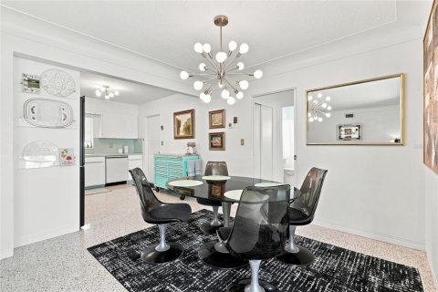 Casa en venta en Saint Petersburg, Florida, 3 dormitorios, 151.62 m2 № 2315083 - foto 12