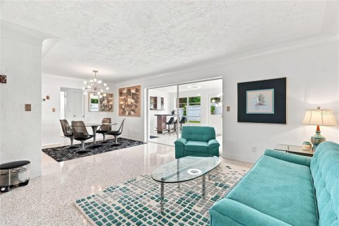 Casa en venta en Saint Petersburg, Florida, 3 dormitorios, 151.62 m2 № 2315083 - foto 6