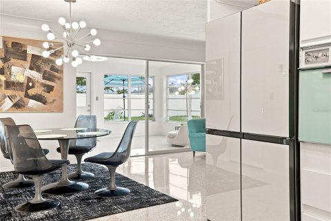 Casa en venta en Saint Petersburg, Florida, 3 dormitorios, 151.62 m2 № 2315083 - foto 18