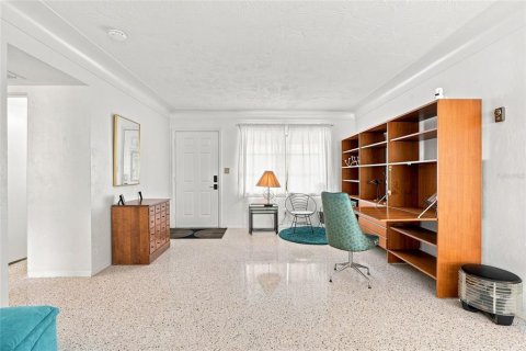 Casa en venta en Saint Petersburg, Florida, 3 dormitorios, 151.62 m2 № 2315083 - foto 5