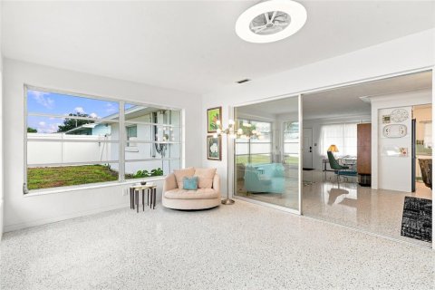 Casa en venta en Saint Petersburg, Florida, 3 dormitorios, 151.62 m2 № 2315083 - foto 20