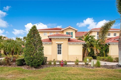Condominio en venta en Bradenton, Florida, 3 dormitorios, 217.67 m2 № 1536829 - foto 2