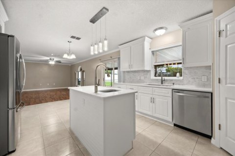 Villa ou maison à vendre à Clermont, Floride: 4 chambres, 272.2 m2 № 1798041 - photo 9