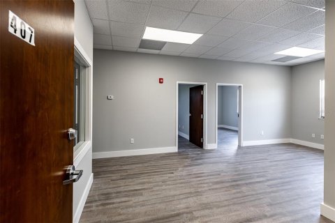 Propiedad comercial en venta en Venice, Florida, 616.78 m2 № 2108797 - foto 23