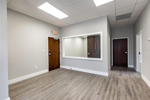 Propiedad comercial en venta en Venice, Florida, 616.78 m2 № 2108797 - foto 25