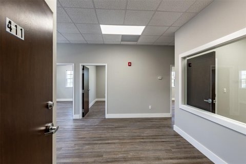 Propiedad comercial en venta en Venice, Florida, 616.78 m2 № 2108797 - foto 9