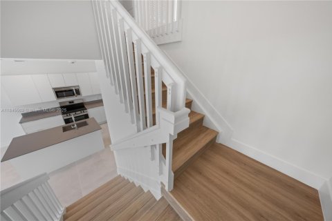 Снять в аренду таунхаус в Флорида-Сити, Флорида 3 спальни, 144.74м2, № 1958538 - фото 13