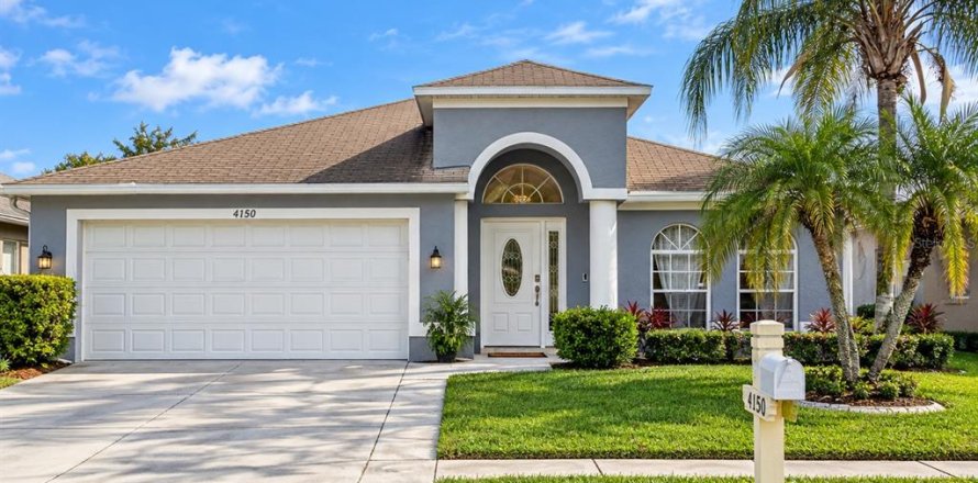 House in Wesley Chapel, Florida 4 bedrooms, 183.95 sq.m. № 2379087