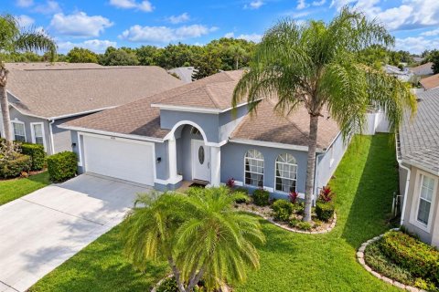 House in Wesley Chapel, Florida 4 bedrooms, 183.95 sq.m. № 2379087 - photo 3