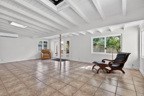 Villa ou maison à Pompano Beach, Floride 3 chambres, 168.52 m2 № 2177571