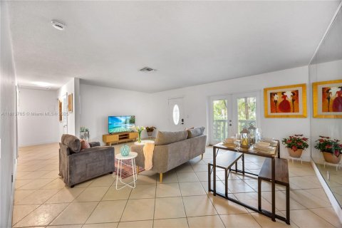 Appartement à louer à Fort Lauderdale, Floride: 2 chambres, 111.48 m2 № 1762456 - photo 13